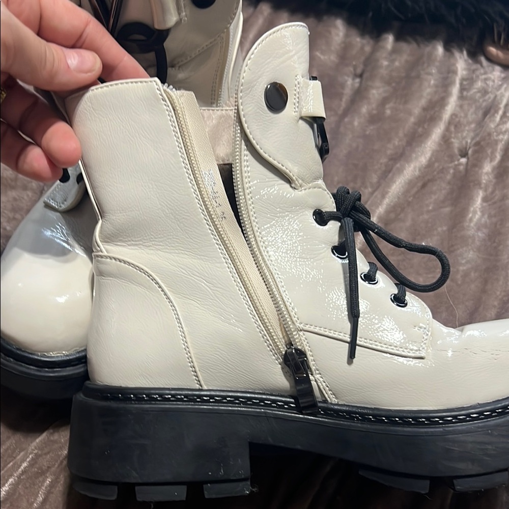 Stylish White Combat Boots with Black Accents - Picture 5 of 7